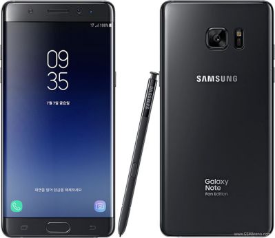 Samsung Galaxy Note FE mang trên mình thiết kế gợi cảm